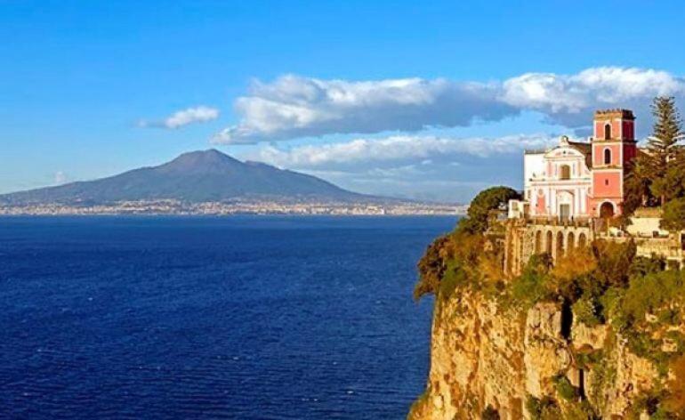 Vittoria Luxury Suite Vico Equense Exterior foto