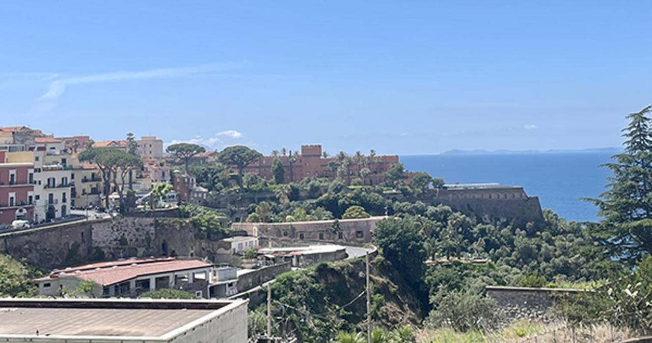 Vittoria Luxury Suite Vico Equense Exterior foto